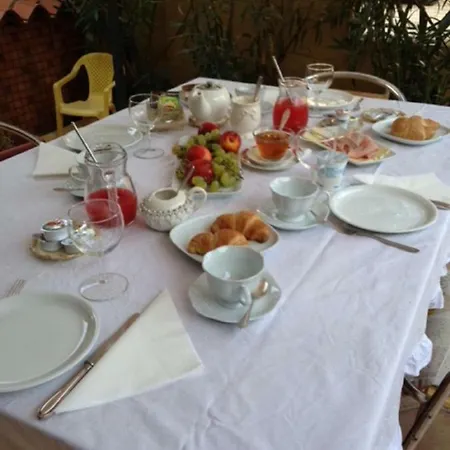 Πανσιόν Nuvole Όλμπια